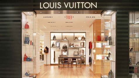 louis vuitton stores near me|louis vuitton outlet near me.